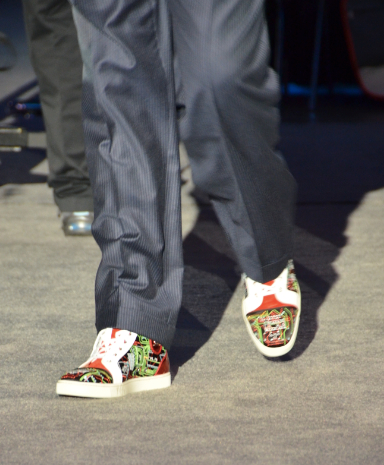 Marc Benioff's Dreamforce 12 Style - Sneakers Steal the Show